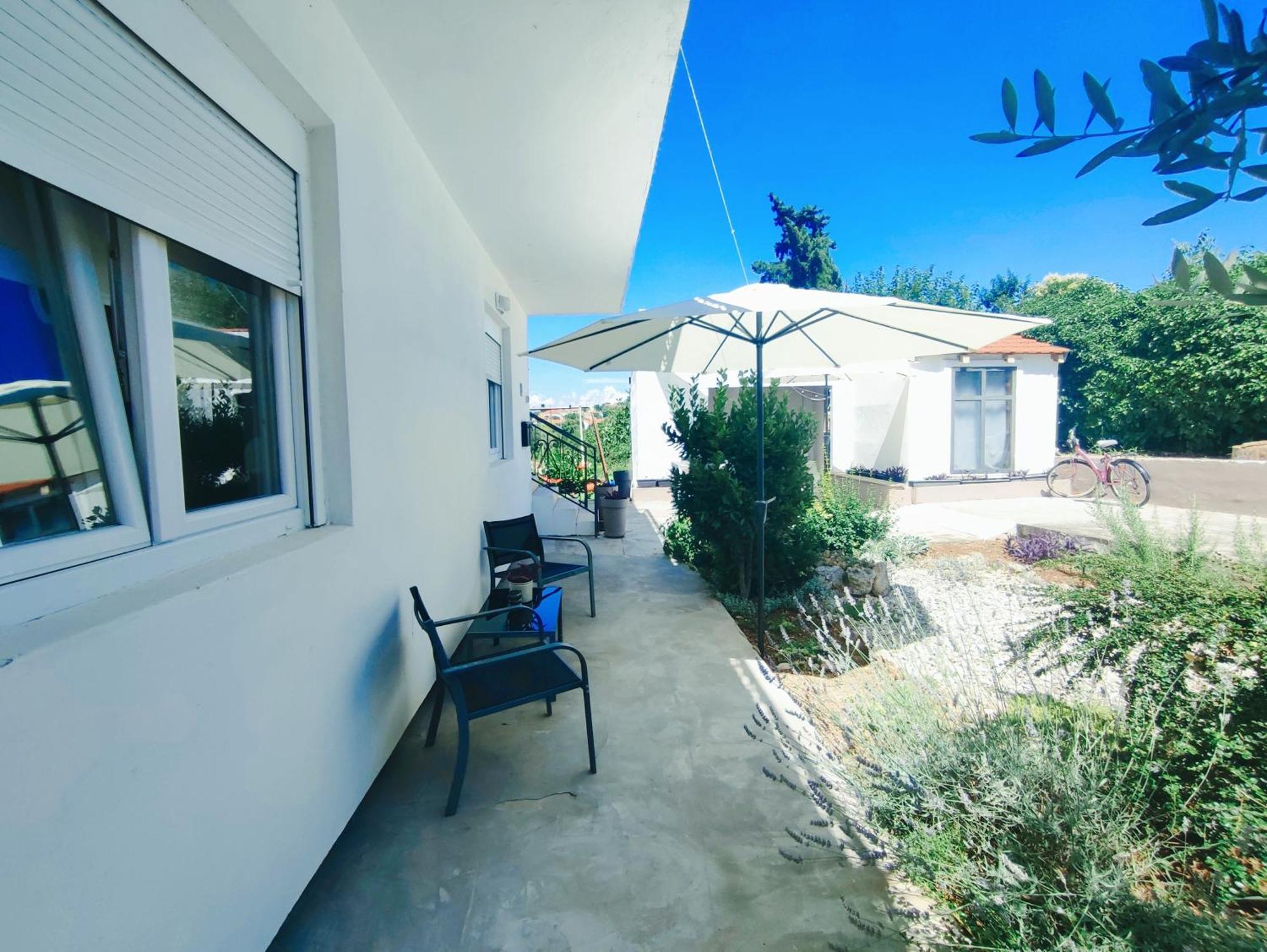 דירות Sutomiscica Garden מראה חיצוני תמונה